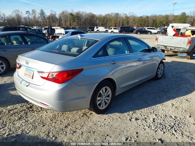 Photo 3 VIN: 5NPEB4AC5BH088033 - HYUNDAI SONATA 