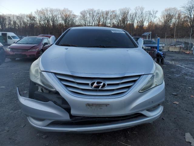 Photo 4 VIN: 5NPEB4AC5BH143497 - HYUNDAI SONATA GLS 