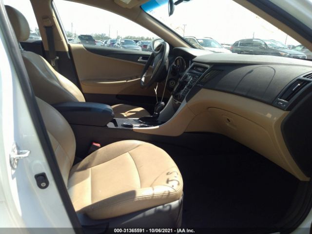 Photo 4 VIN: 5NPEB4AC5BH148134 - HYUNDAI SONATA 