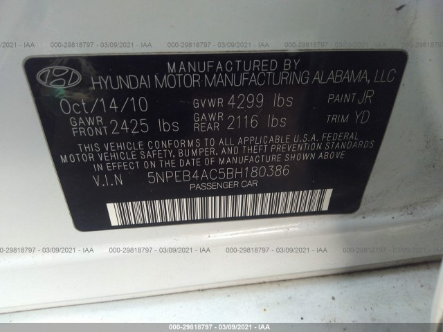 Photo 8 VIN: 5NPEB4AC5BH180386 - HYUNDAI SONATA 