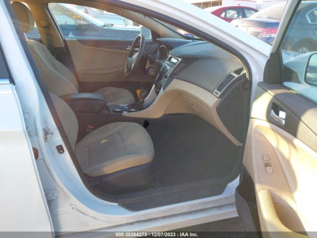 Photo 4 VIN: 5NPEB4AC5BH196605 - HYUNDAI SONATA 