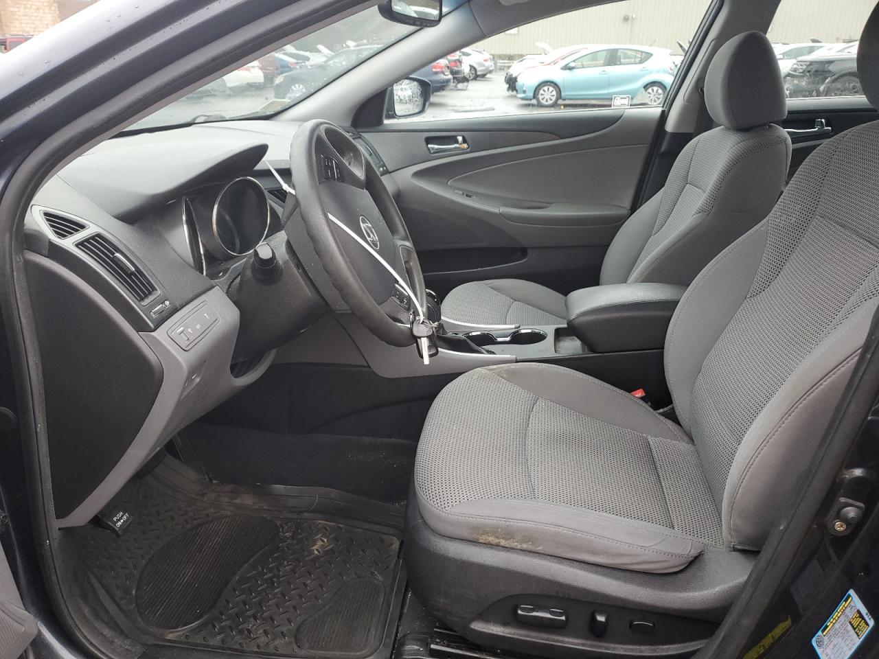 Photo 6 VIN: 5NPEB4AC5BH200992 - HYUNDAI SONATA 