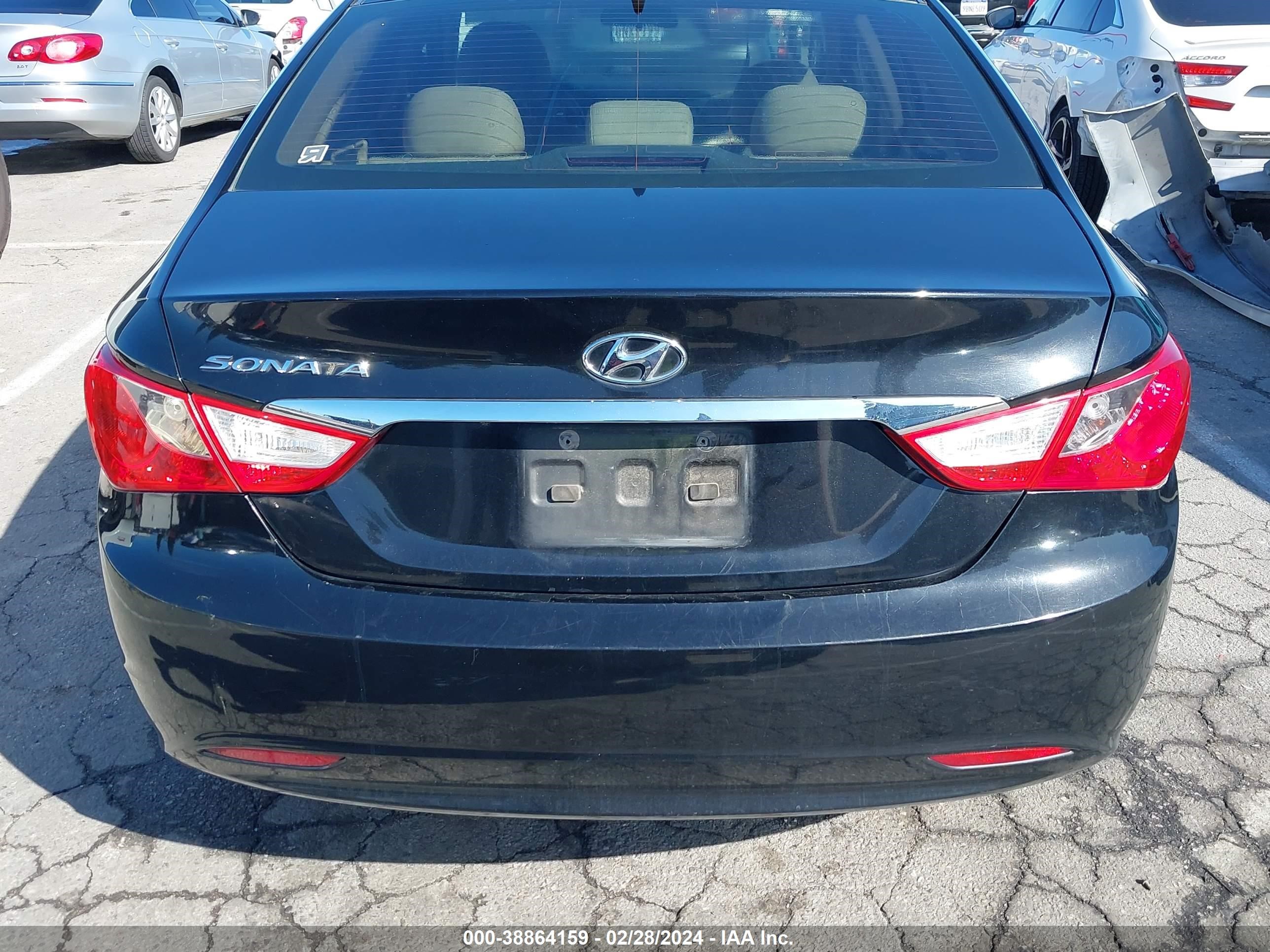 Photo 14 VIN: 5NPEB4AC5BH260951 - HYUNDAI SONATA 