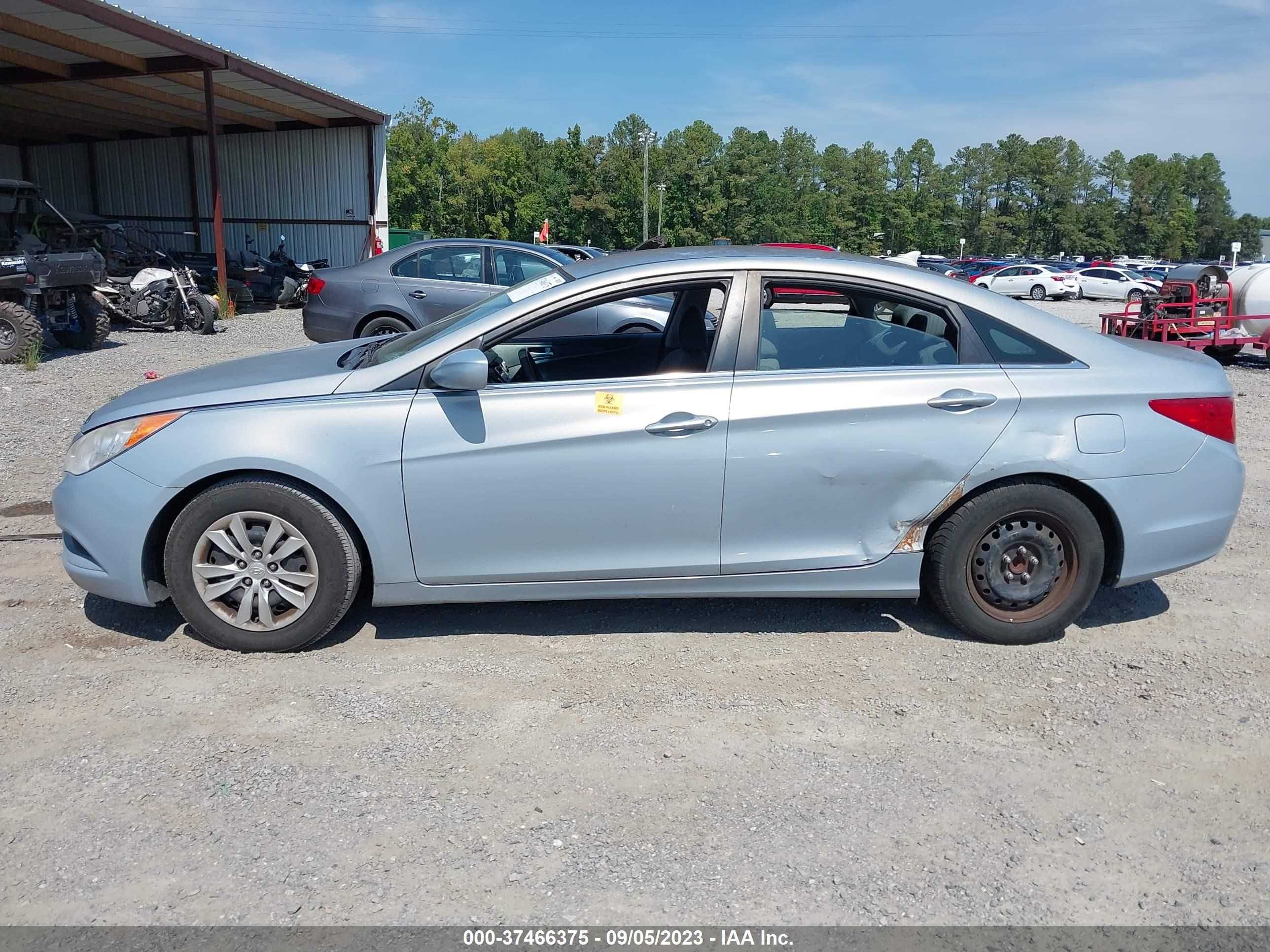 Photo 12 VIN: 5NPEB4AC5BH284621 - HYUNDAI SONATA 