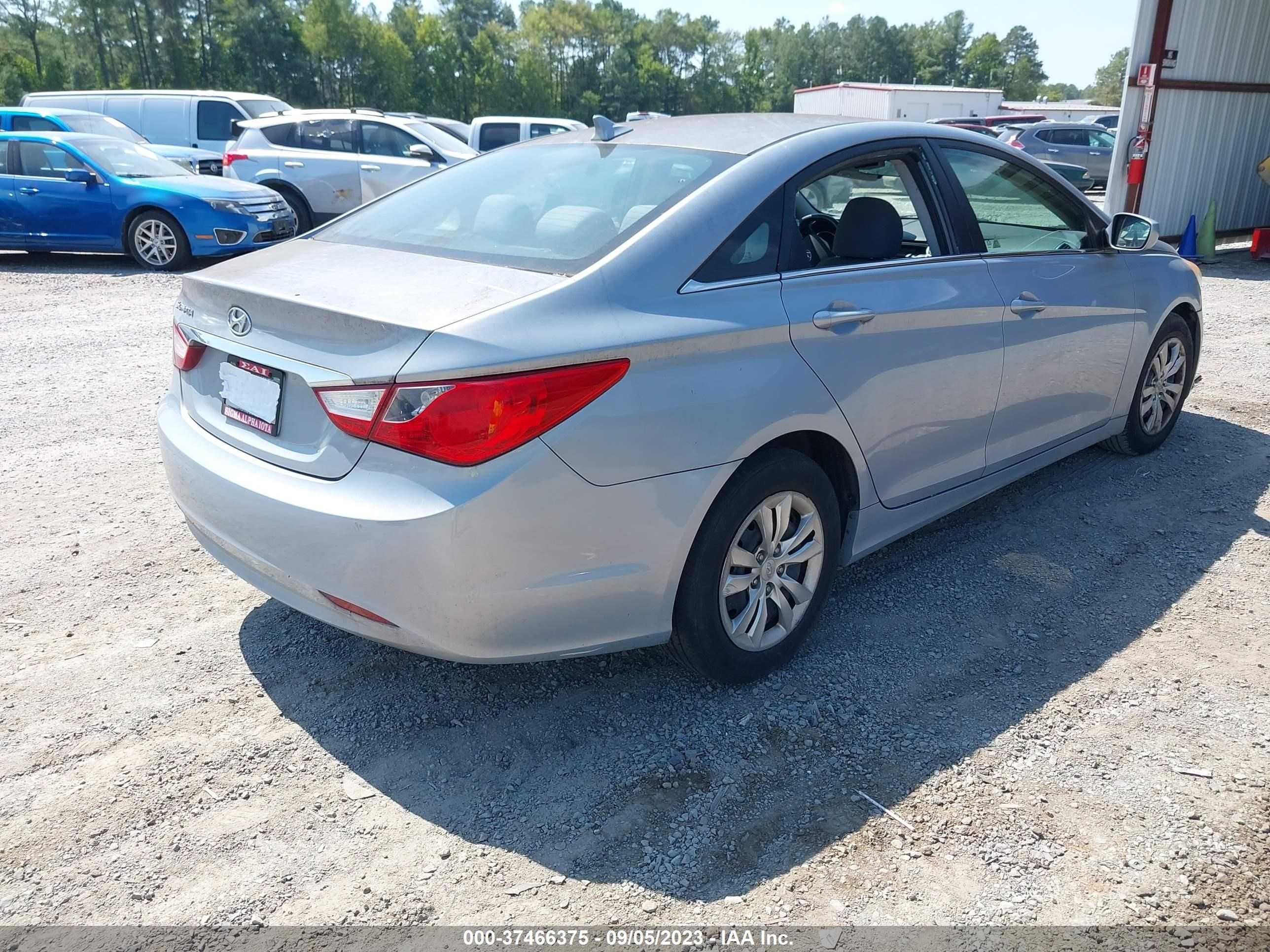 Photo 3 VIN: 5NPEB4AC5BH284621 - HYUNDAI SONATA 