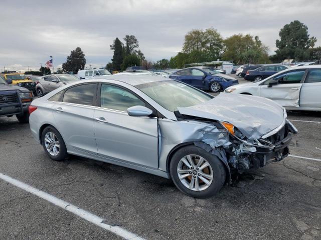 Photo 3 VIN: 5NPEB4AC5CH313326 - HYUNDAI SONATA GLS 