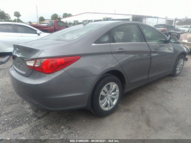 Photo 3 VIN: 5NPEB4AC5CH318364 - HYUNDAI SONATA 