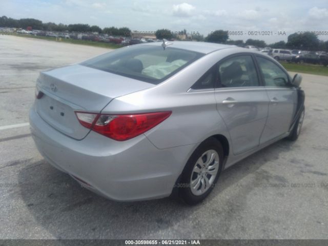 Photo 3 VIN: 5NPEB4AC5CH320650 - HYUNDAI SONATA 