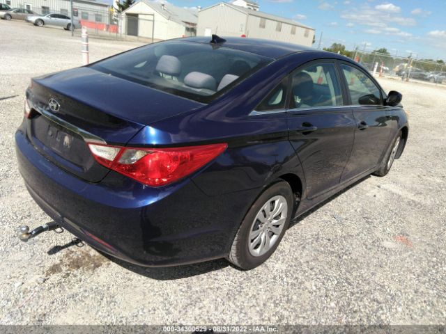 Photo 3 VIN: 5NPEB4AC5CH327078 - HYUNDAI SONATA 