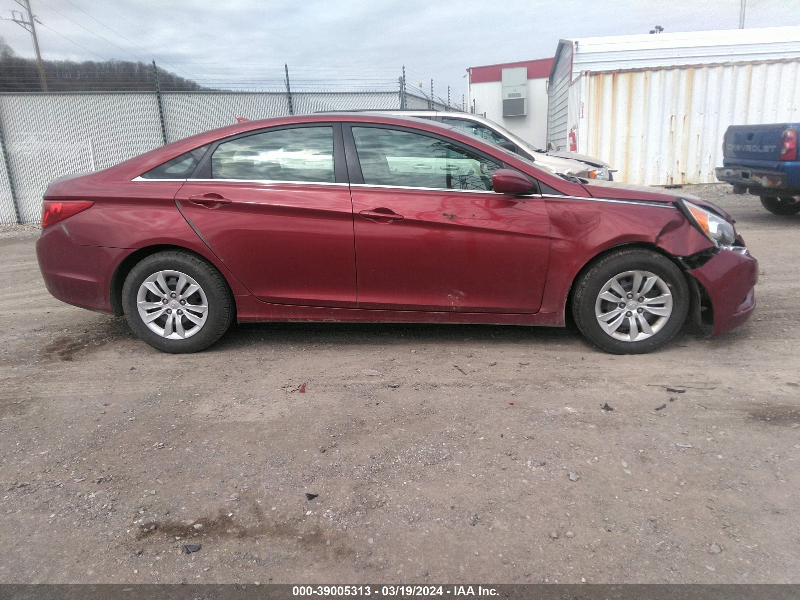 Photo 12 VIN: 5NPEB4AC5CH335889 - HYUNDAI SONATA 