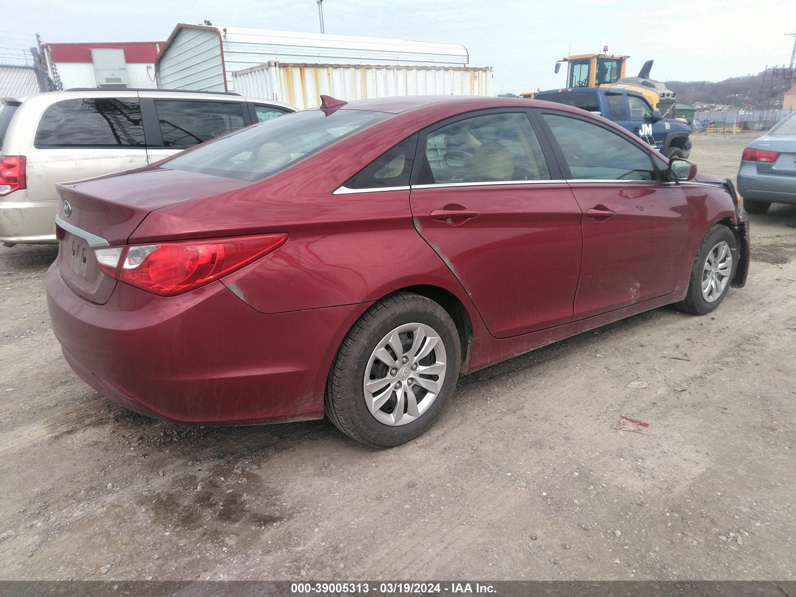 Photo 3 VIN: 5NPEB4AC5CH335889 - HYUNDAI SONATA 