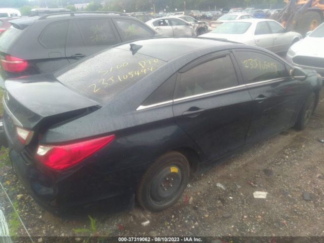 Photo 3 VIN: 5NPEB4AC5CH350151 - HYUNDAI SONATA 