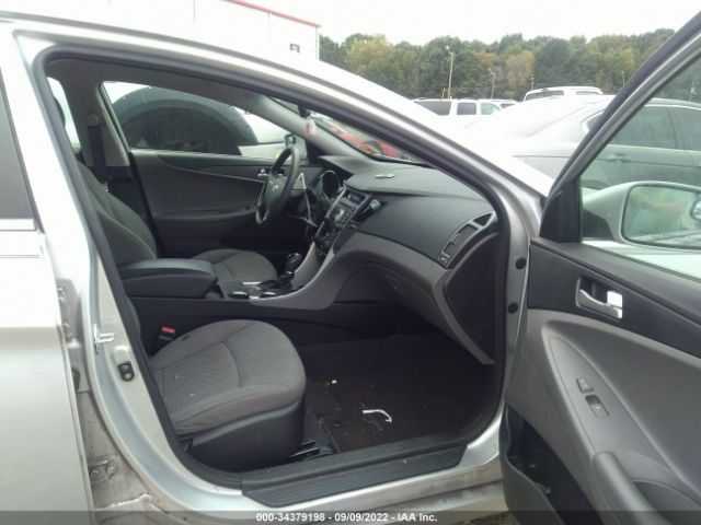 Photo 4 VIN: 5NPEB4AC5CH361473 - HYUNDAI SONATA 