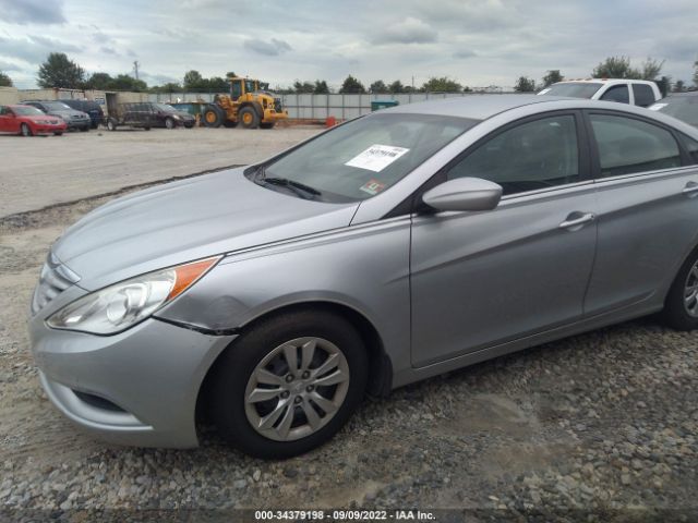 Photo 5 VIN: 5NPEB4AC5CH361473 - HYUNDAI SONATA 