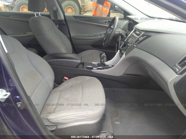 Photo 4 VIN: 5NPEB4AC5CH369752 - HYUNDAI SONATA 