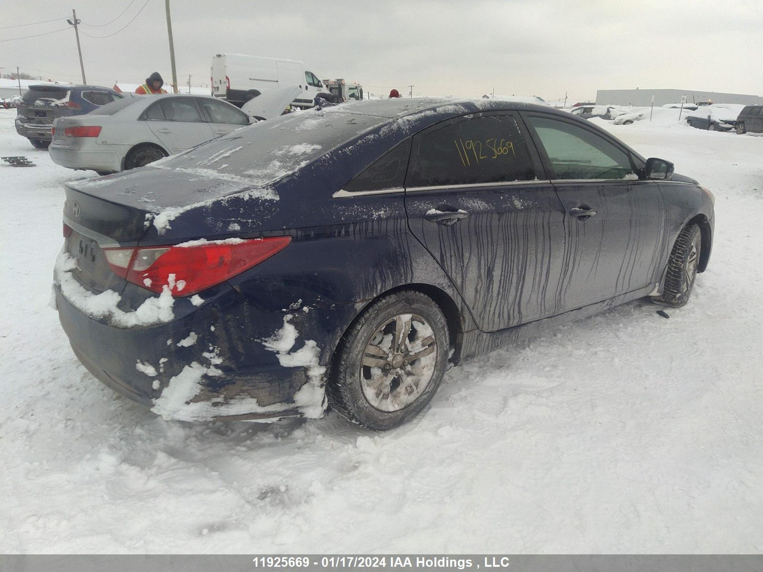 Photo 3 VIN: 5NPEB4AC5CH375969 - HYUNDAI SONATA 