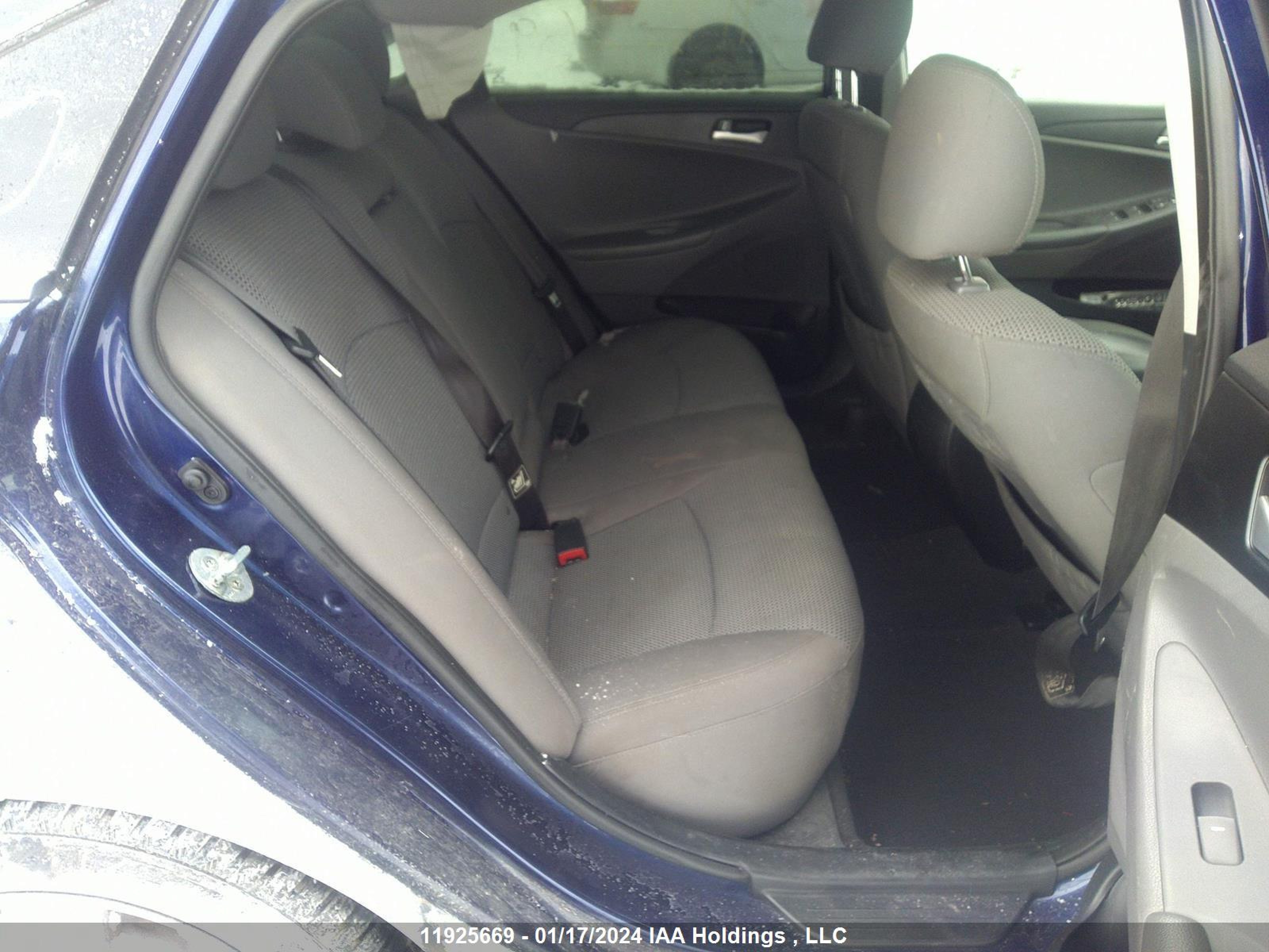 Photo 7 VIN: 5NPEB4AC5CH375969 - HYUNDAI SONATA 