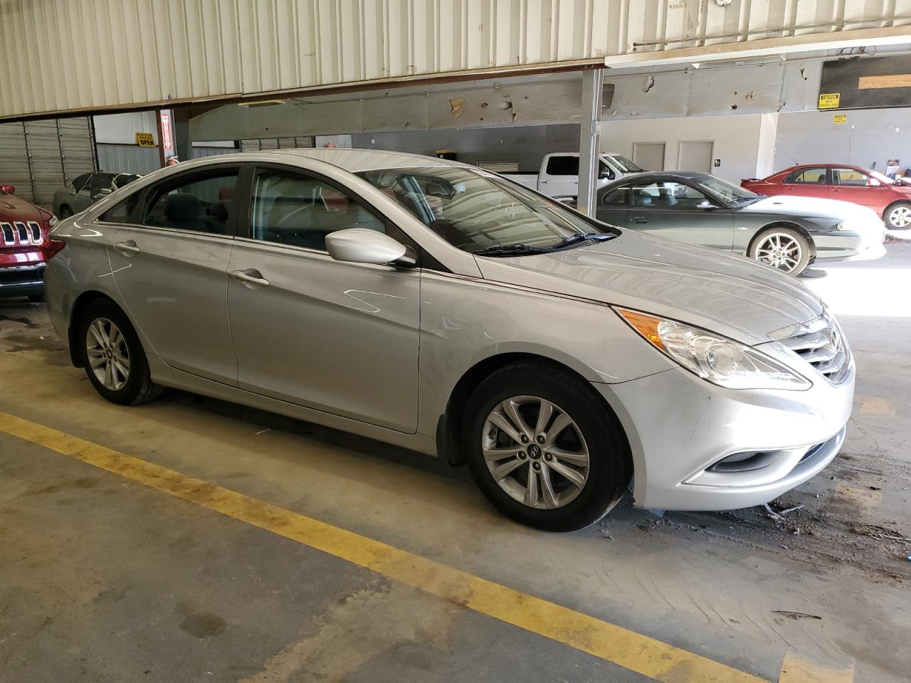 Photo 3 VIN: 5NPEB4AC5CH377012 - HYUNDAI SONATA 