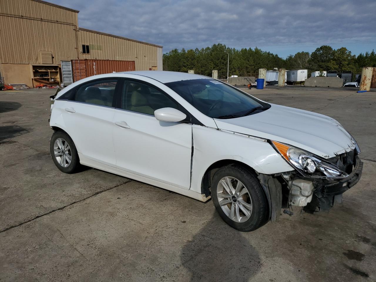 Photo 3 VIN: 5NPEB4AC5CH382016 - HYUNDAI SONATA 