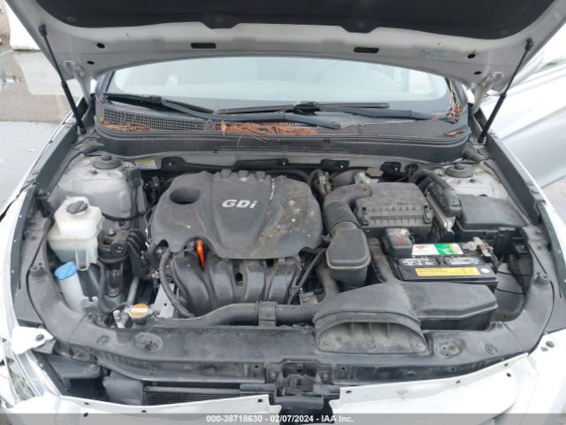 Photo 9 VIN: 5NPEB4AC5CH394800 - HYUNDAI SONATA 