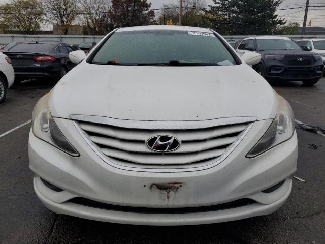 Photo 4 VIN: 5NPEB4AC5CH399169 - HYUNDAI SONATA GLS 