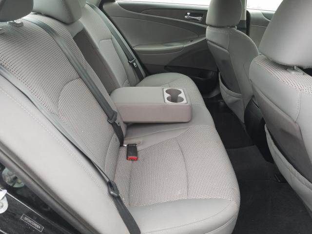 Photo 5 VIN: 5NPEB4AC5CH401874 - HYUNDAI SONATA GLS 