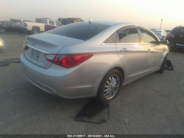 Photo 3 VIN: 5NPEB4AC5CH407190 - HYUNDAI SONATA 