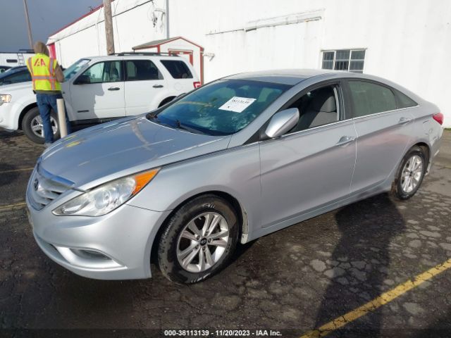 Photo 1 VIN: 5NPEB4AC5CH413216 - HYUNDAI SONATA 