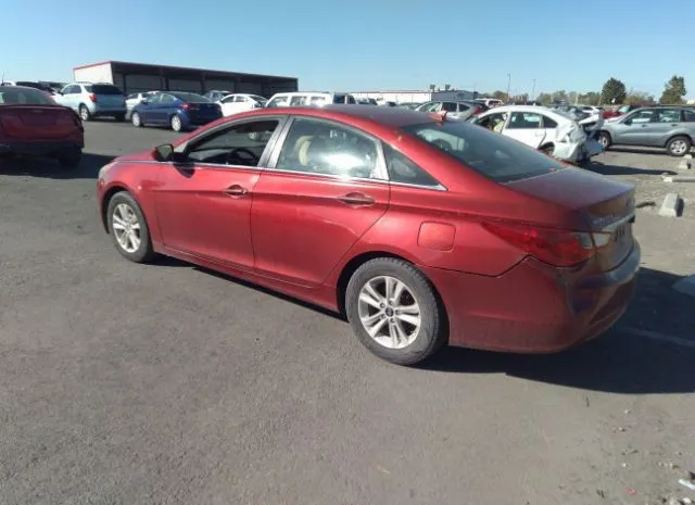 Photo 2 VIN: 5NPEB4AC5CH417847 - HYUNDAI SONATA 