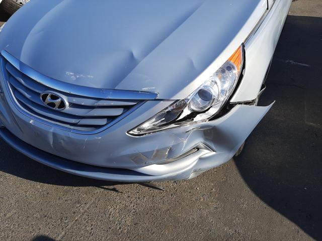 Photo 8 VIN: 5NPEB4AC5CH426984 - HYUNDAI SONATA GLS 