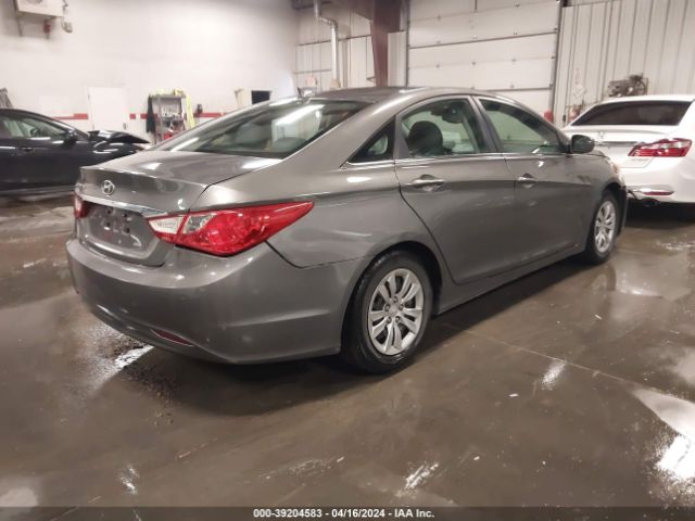 Photo 3 VIN: 5NPEB4AC5CH437628 - HYUNDAI SONATA 