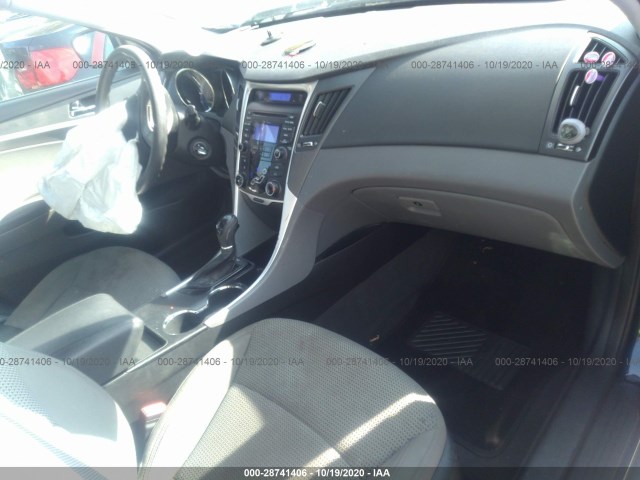 Photo 4 VIN: 5NPEB4AC5CH439248 - HYUNDAI SONATA 