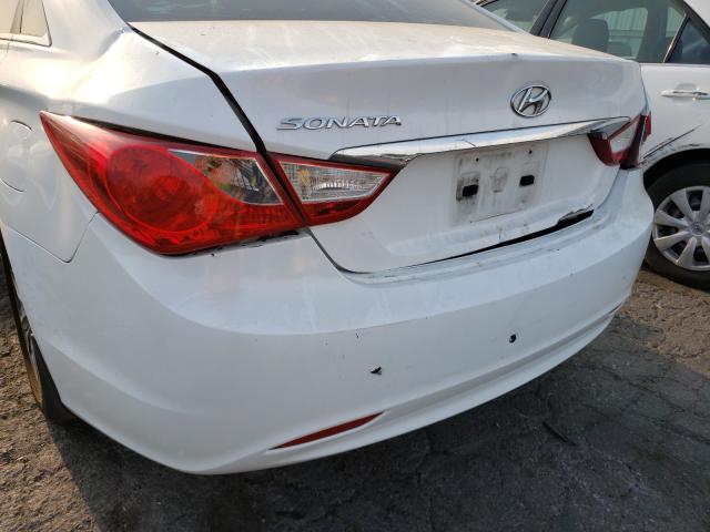 Photo 8 VIN: 5NPEB4AC5CH456549 - HYUNDAI SONATA GLS 