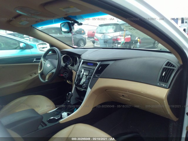 Photo 4 VIN: 5NPEB4AC5CH459046 - HYUNDAI SONATA 