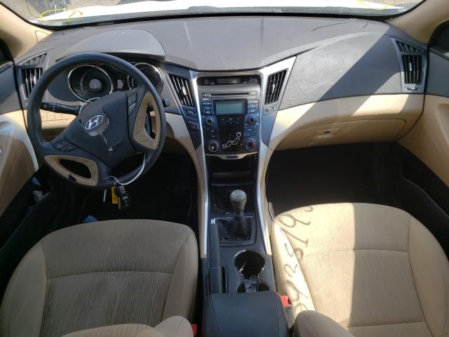 Photo 8 VIN: 5NPEB4AC5CH463162 - HYUNDAI SONATA GLS 