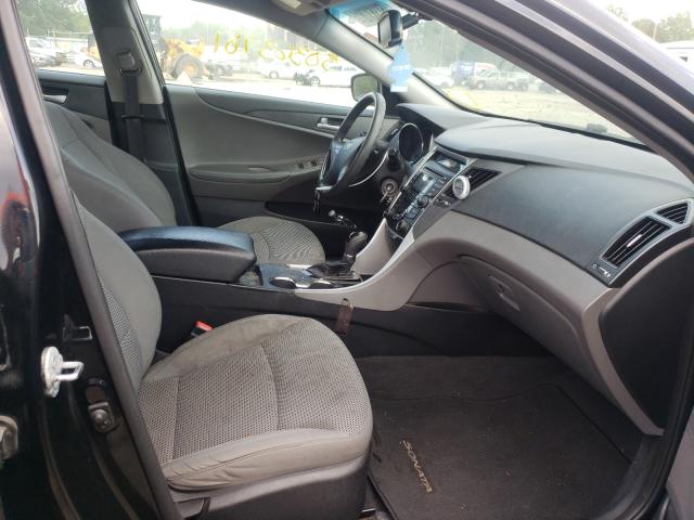 Photo 4 VIN: 5NPEB4AC5CH465249 - HYUNDAI SONATA GLS 