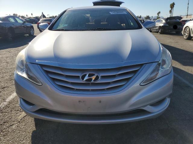 Photo 4 VIN: 5NPEB4AC5CH466272 - HYUNDAI SONATA 