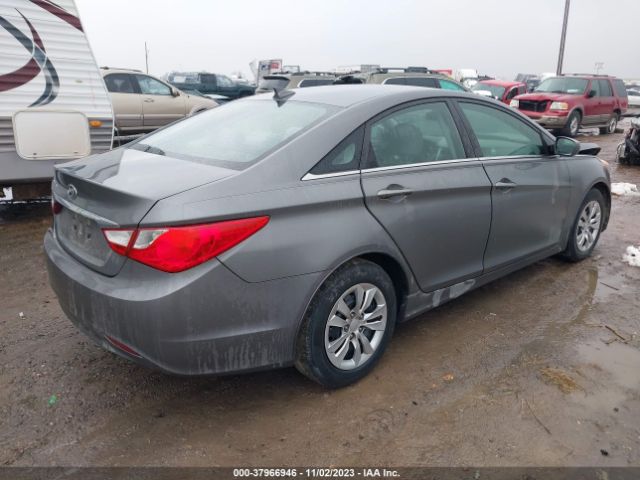 Photo 3 VIN: 5NPEB4AC5CH479832 - HYUNDAI SONATA 