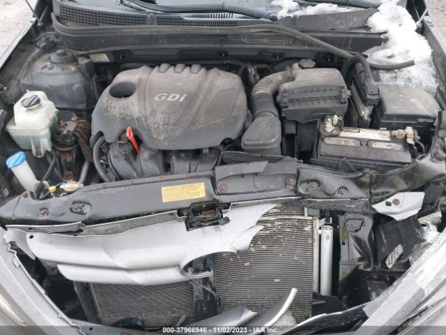 Photo 9 VIN: 5NPEB4AC5CH479832 - HYUNDAI SONATA 