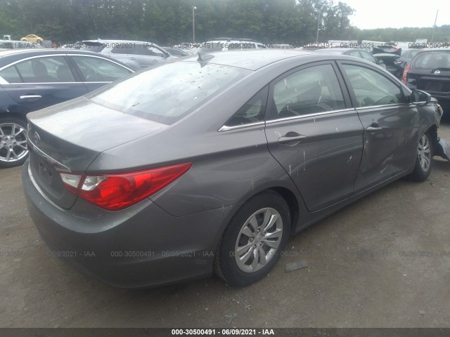 Photo 3 VIN: 5NPEB4AC5CH486845 - HYUNDAI SONATA 