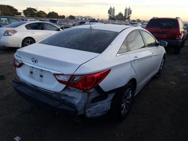 Photo 3 VIN: 5NPEB4AC5CH487171 - HYUNDAI SONATA GLS 