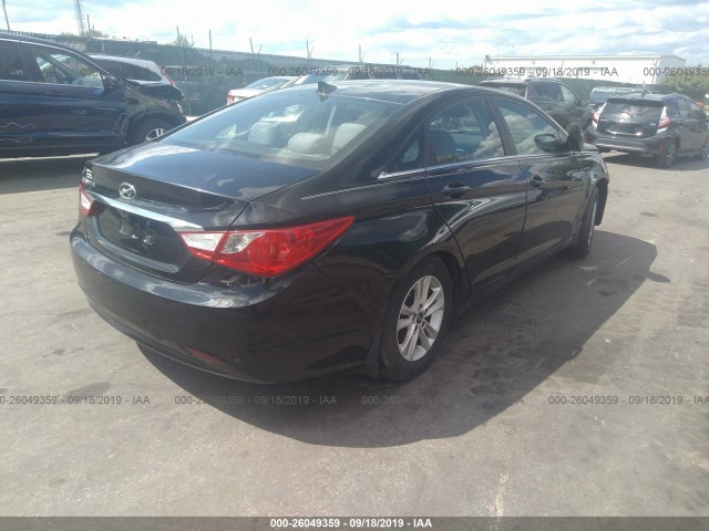 Photo 3 VIN: 5NPEB4AC5CH500940 - HYUNDAI SONATA 