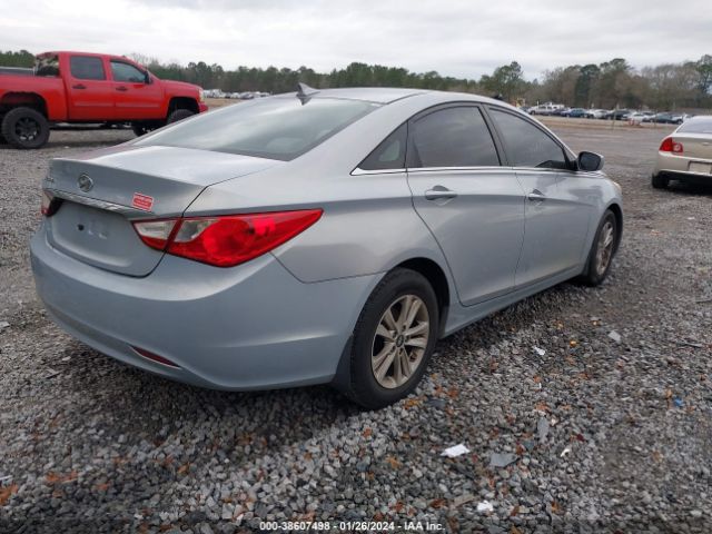 Photo 3 VIN: 5NPEB4AC5CH502980 - HYUNDAI SONATA 