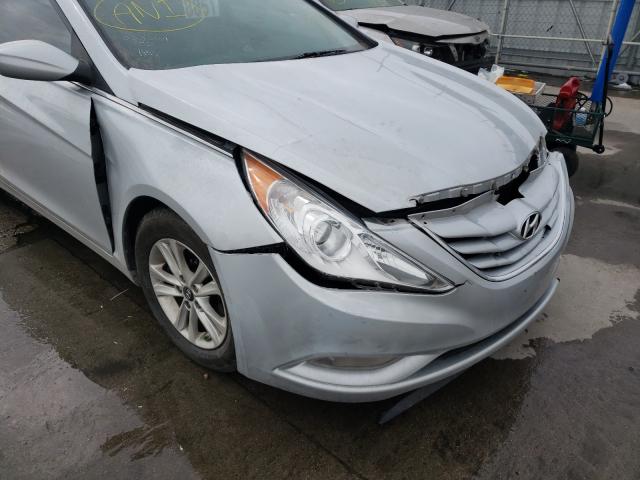 Photo 8 VIN: 5NPEB4AC5DH503628 - HYUNDAI SONATA GLS 