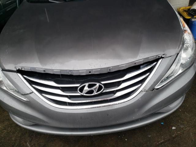 Photo 8 VIN: 5NPEB4AC5DH606693 - HYUNDAI SONATA GLS 