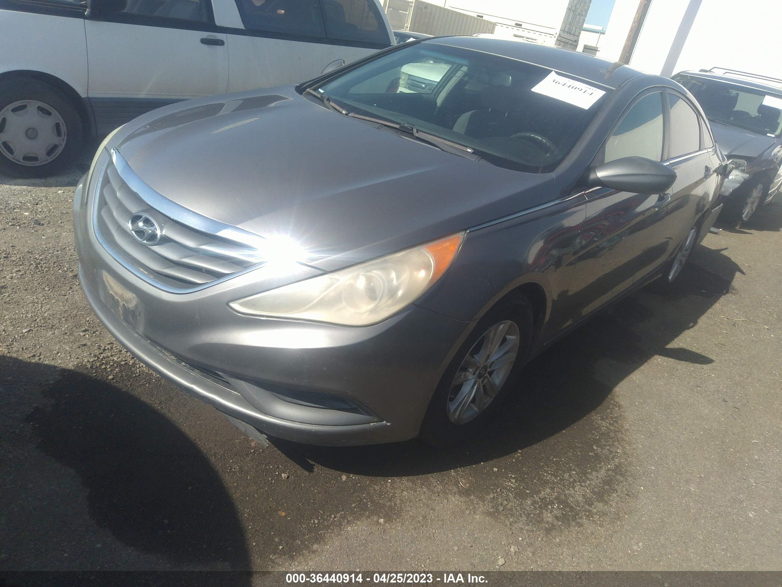 Photo 1 VIN: 5NPEB4AC5DH607990 - HYUNDAI SONATA 