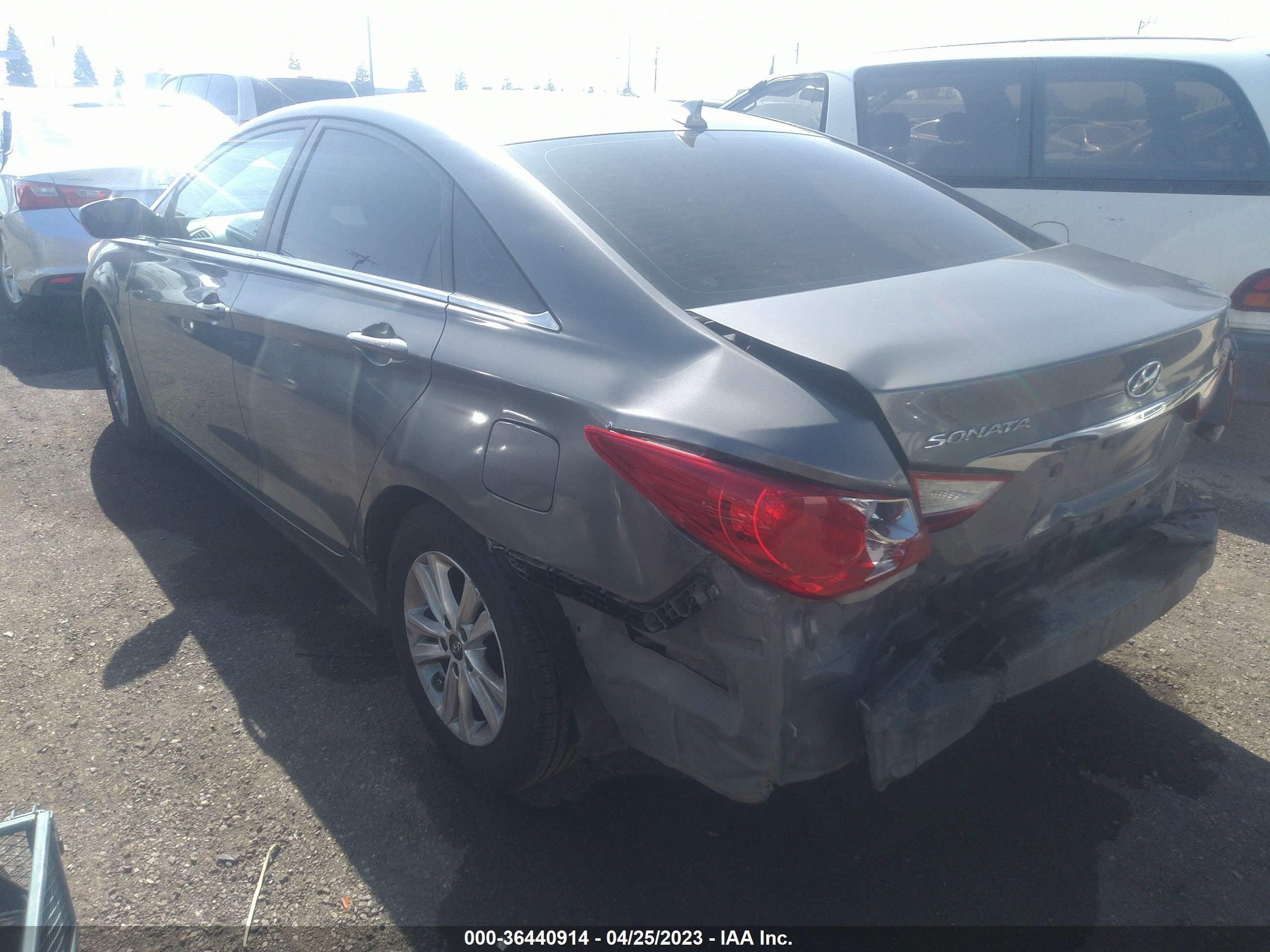 Photo 2 VIN: 5NPEB4AC5DH607990 - HYUNDAI SONATA 