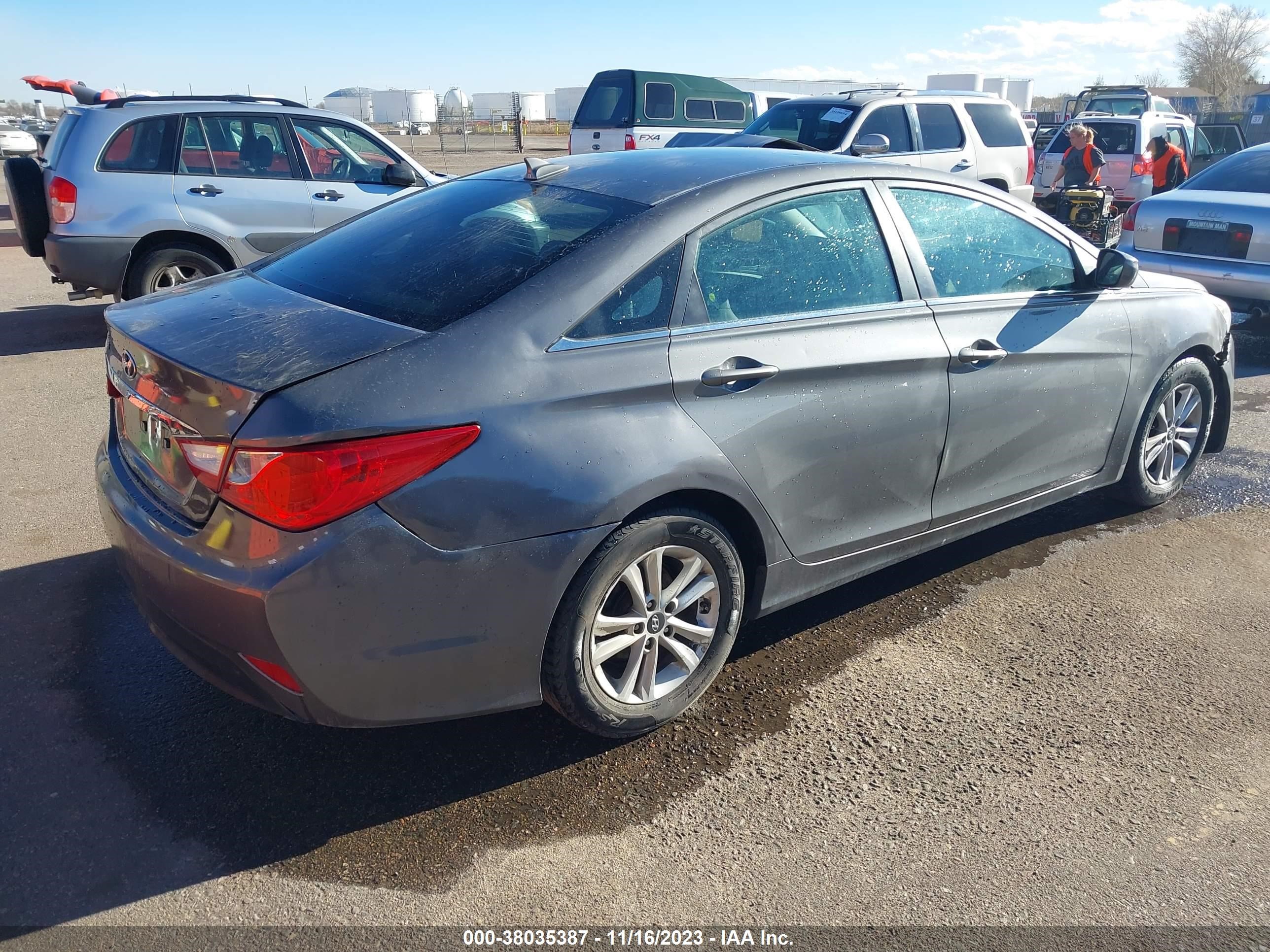 Photo 3 VIN: 5NPEB4AC5DH622909 - HYUNDAI SONATA 