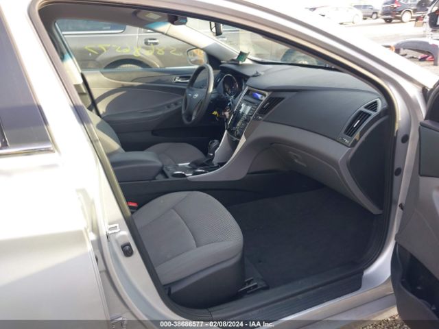 Photo 4 VIN: 5NPEB4AC5DH632002 - HYUNDAI SONATA 