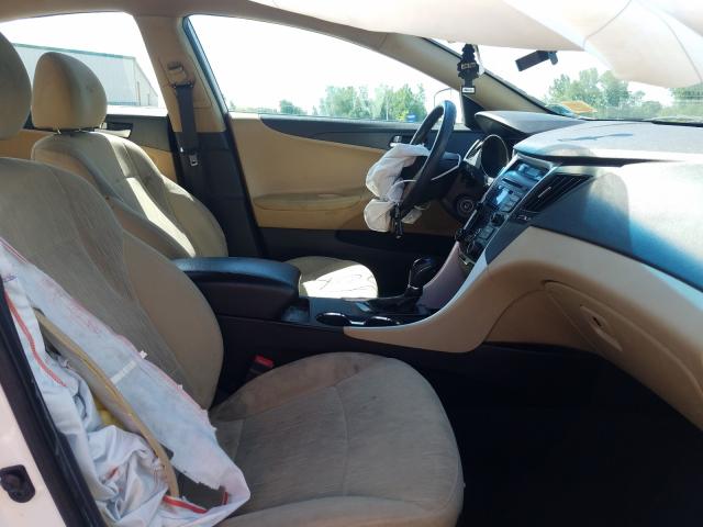 Photo 4 VIN: 5NPEB4AC5DH679448 - HYUNDAI SONATA GLS 